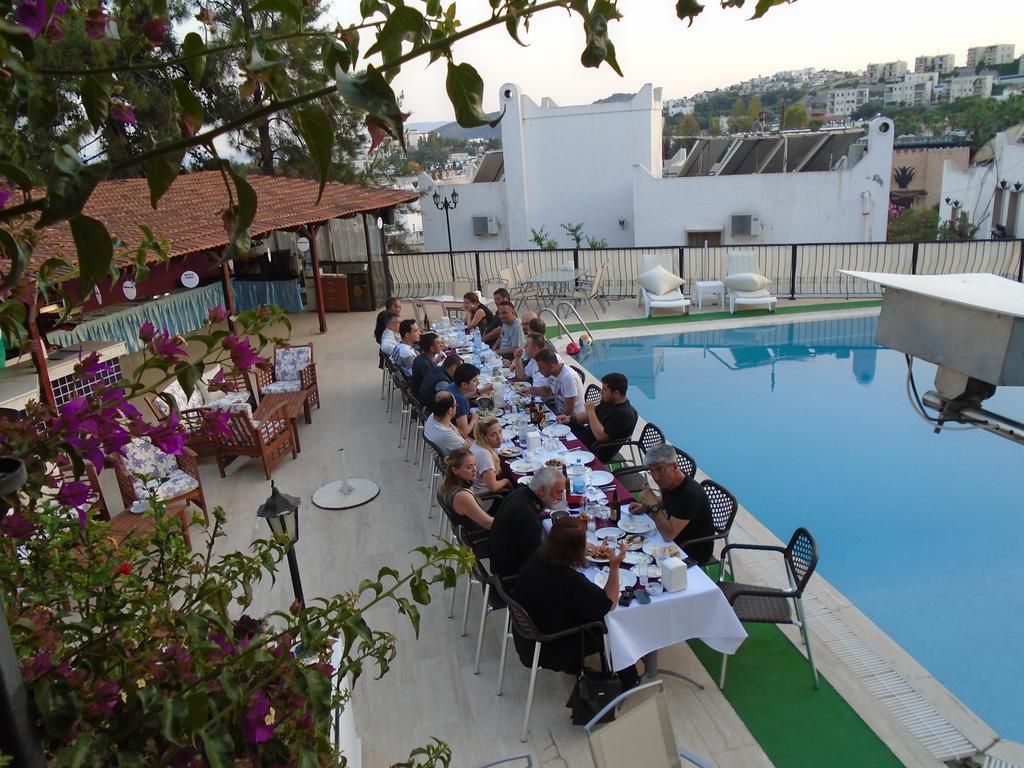 Gloriatibi Jarra Hotel غومْبيت المظهر الخارجي الصورة