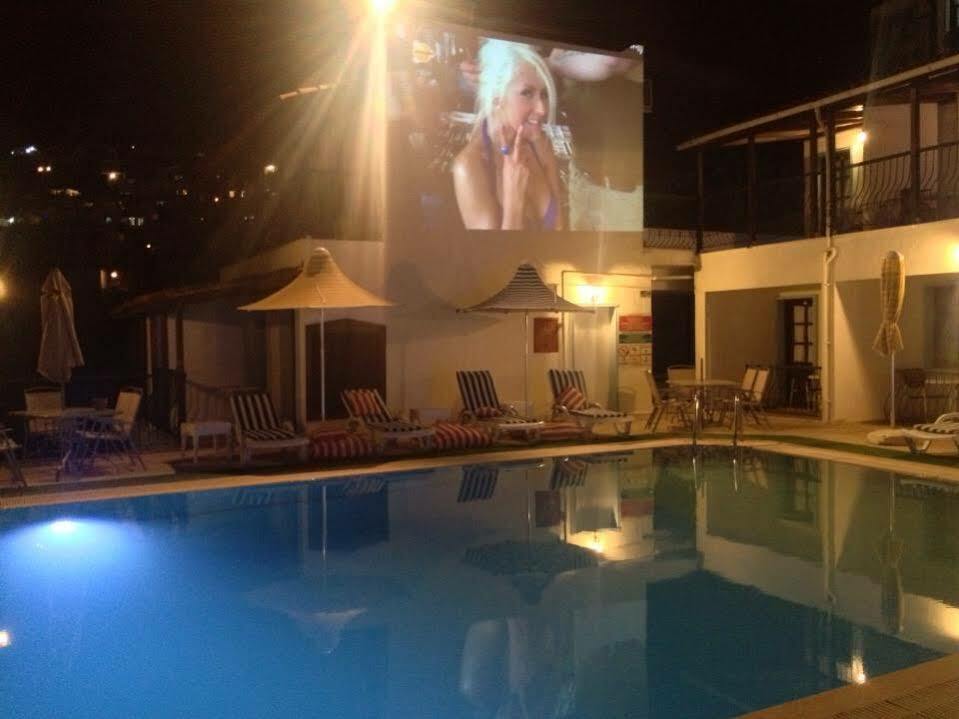 Gloriatibi Jarra Hotel غومْبيت المظهر الخارجي الصورة